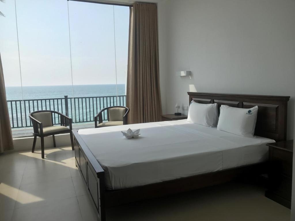 White Sand Villa - Beach Front Hikkaduwa Exterior foto